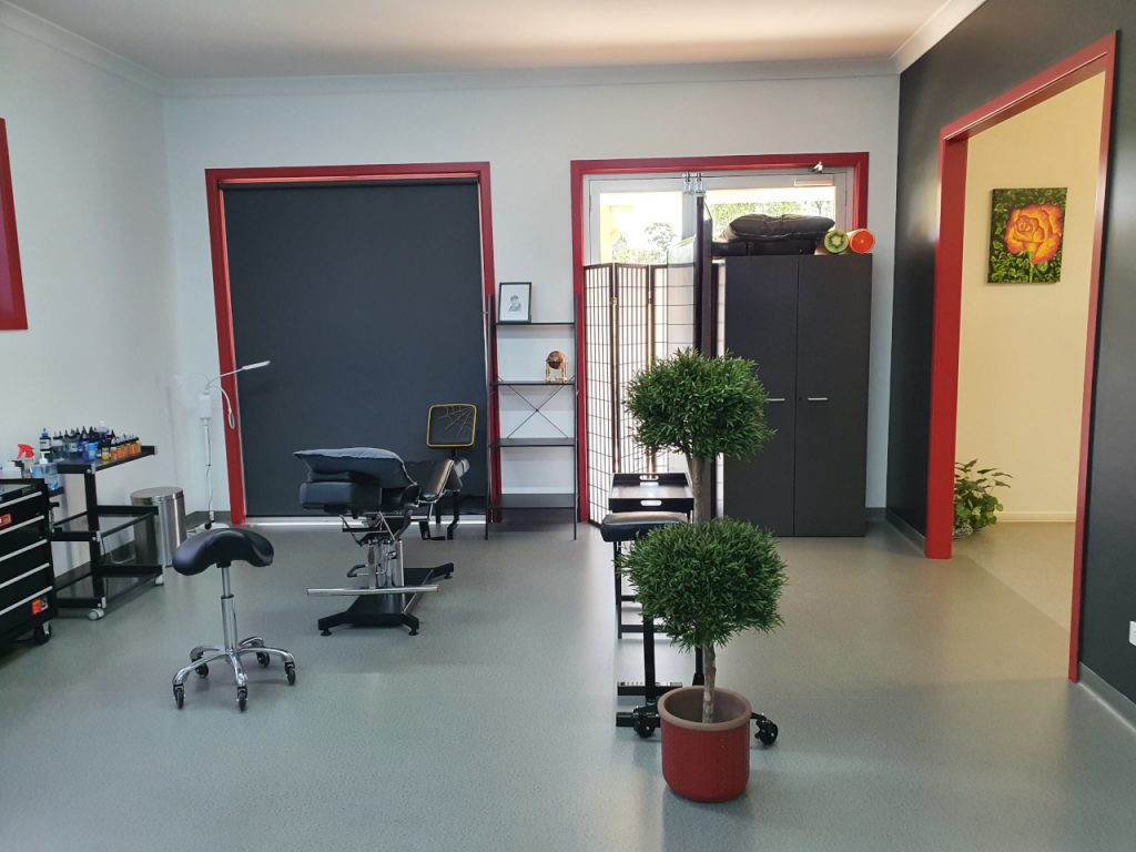 Wild Honey Tattoo Studio – Client bed