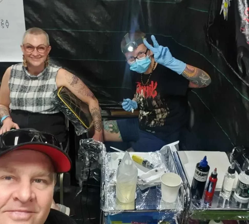 Wild Honey Tattoo Studio - Tattoo convention booth selfie